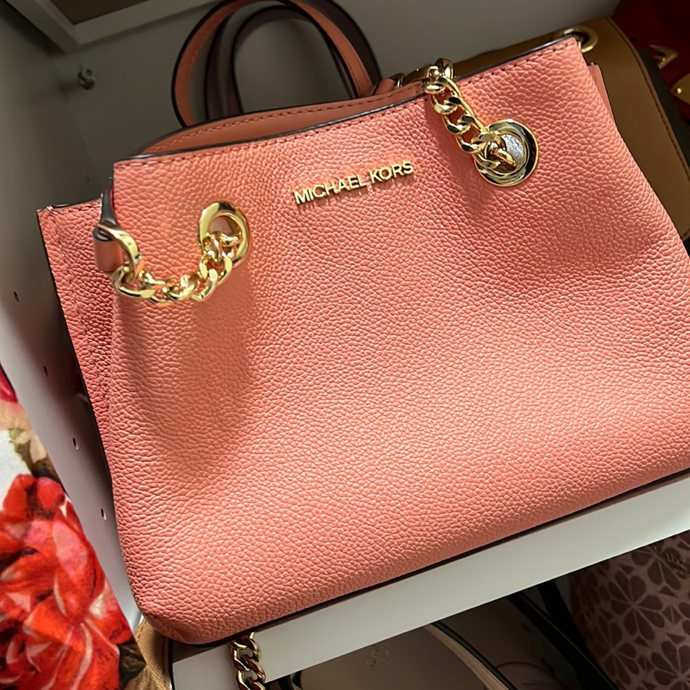 Michael kors crossbody bag